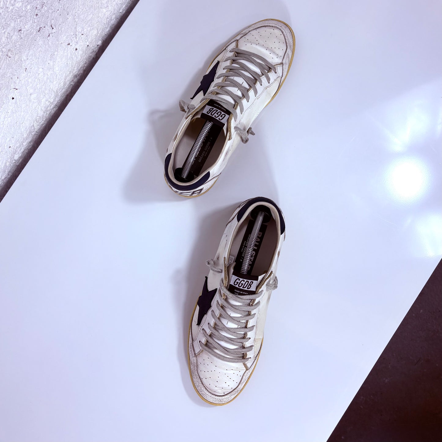 Golden goose Ballstar bianche Stella nera e tallone blu scuro 44