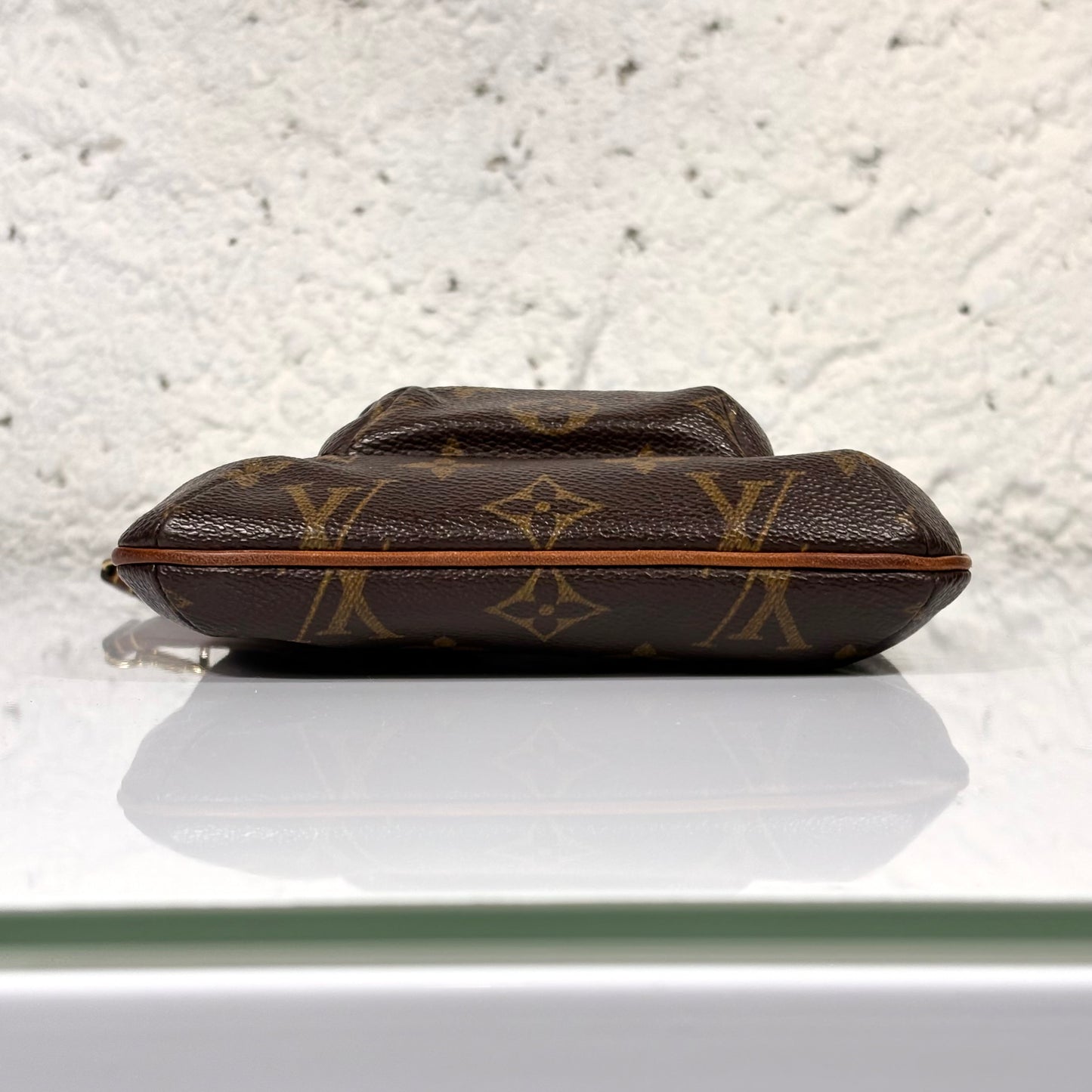 Louis Vuitton pochette partition monogram brown