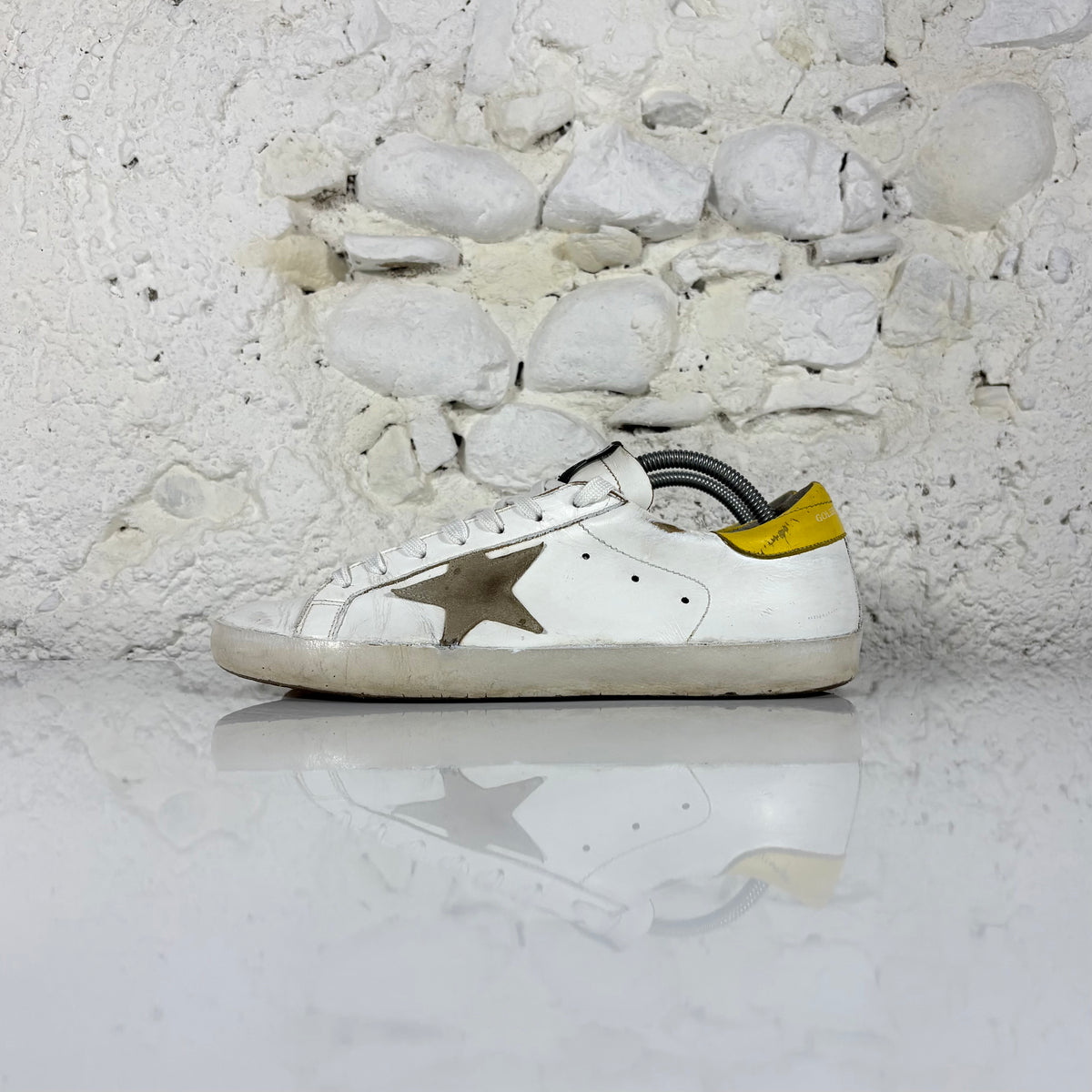 Golden goose Superstar bianche con talloncini gialli 42