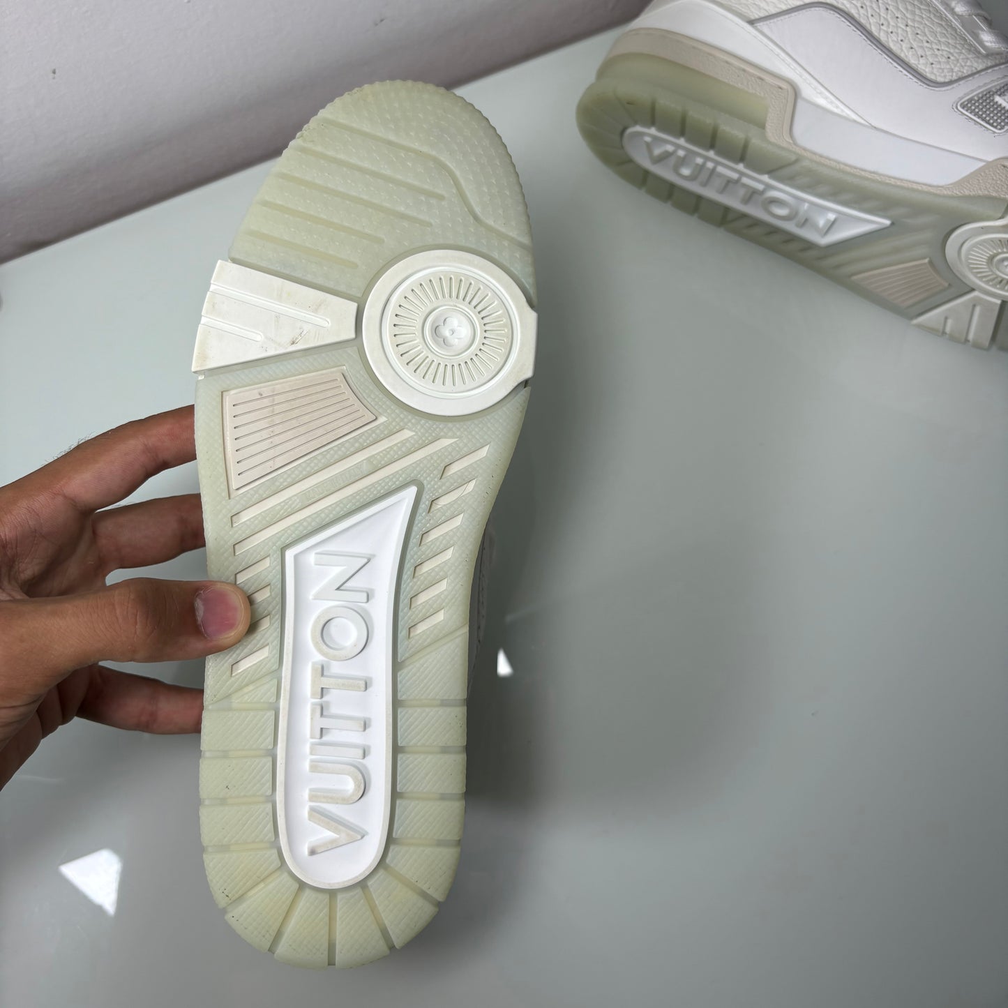 Louis Vuitton Trainer x Virgil Abloh 40