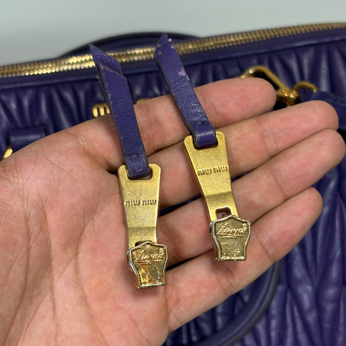 Miu Miu matelassé in pelle Viola