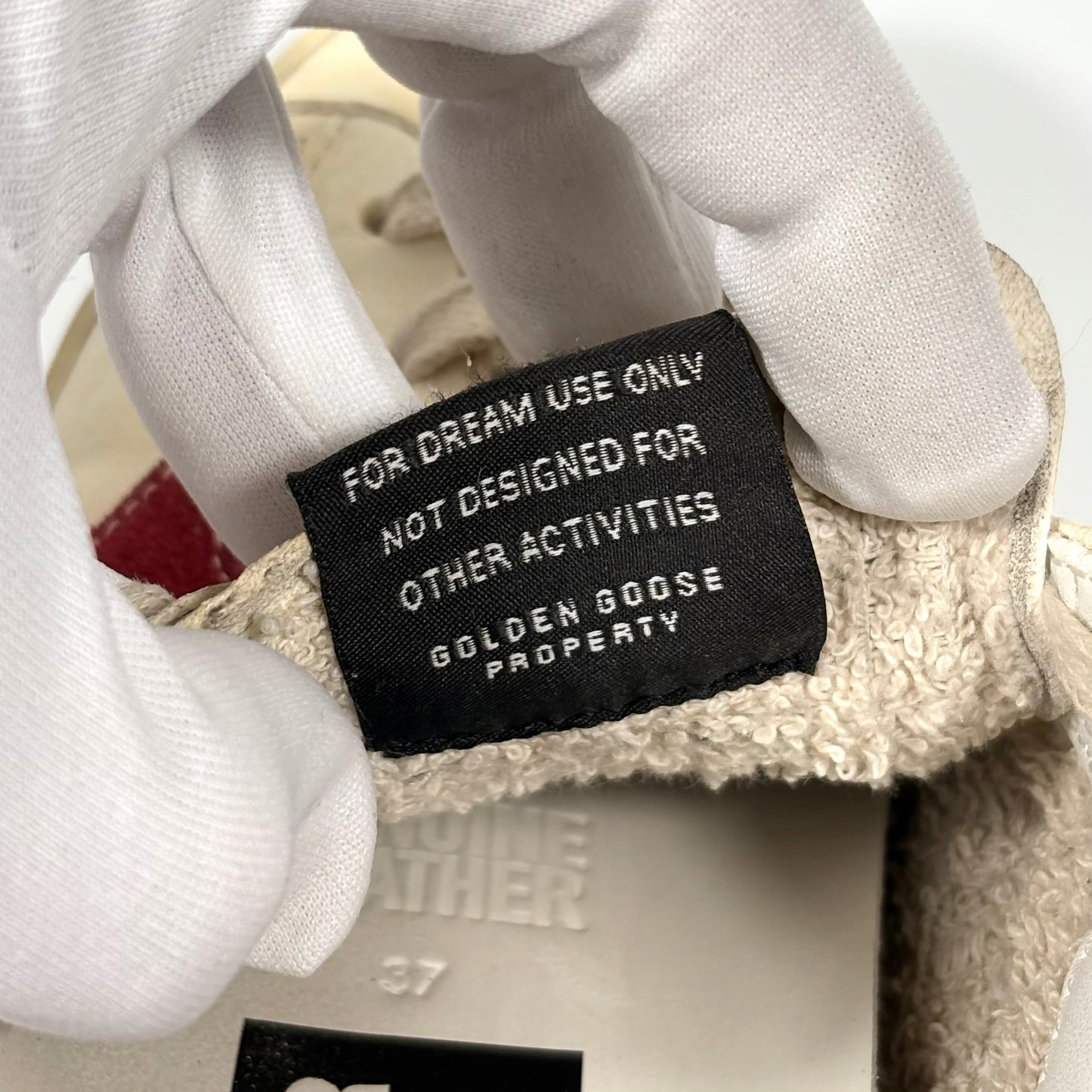 Golden goose superstar beige in pelle con Stella rossa in suede 37