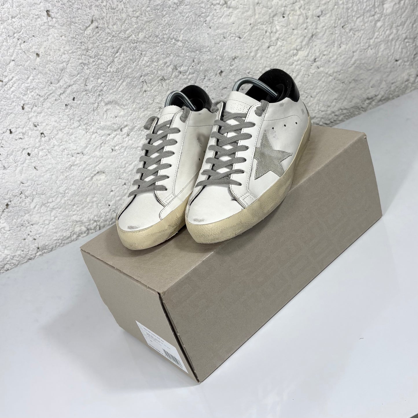 Golden goose Superstar bianche e tallone nero 39