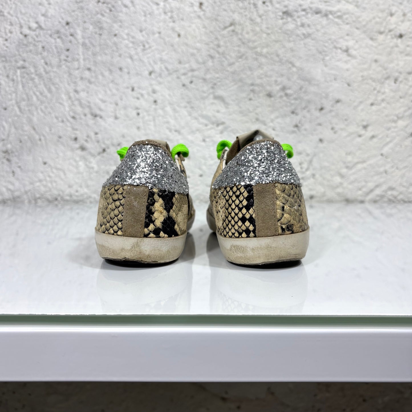 Golden goose Superstar a squame “pitone”, lacci verde talloni brillantinati 37