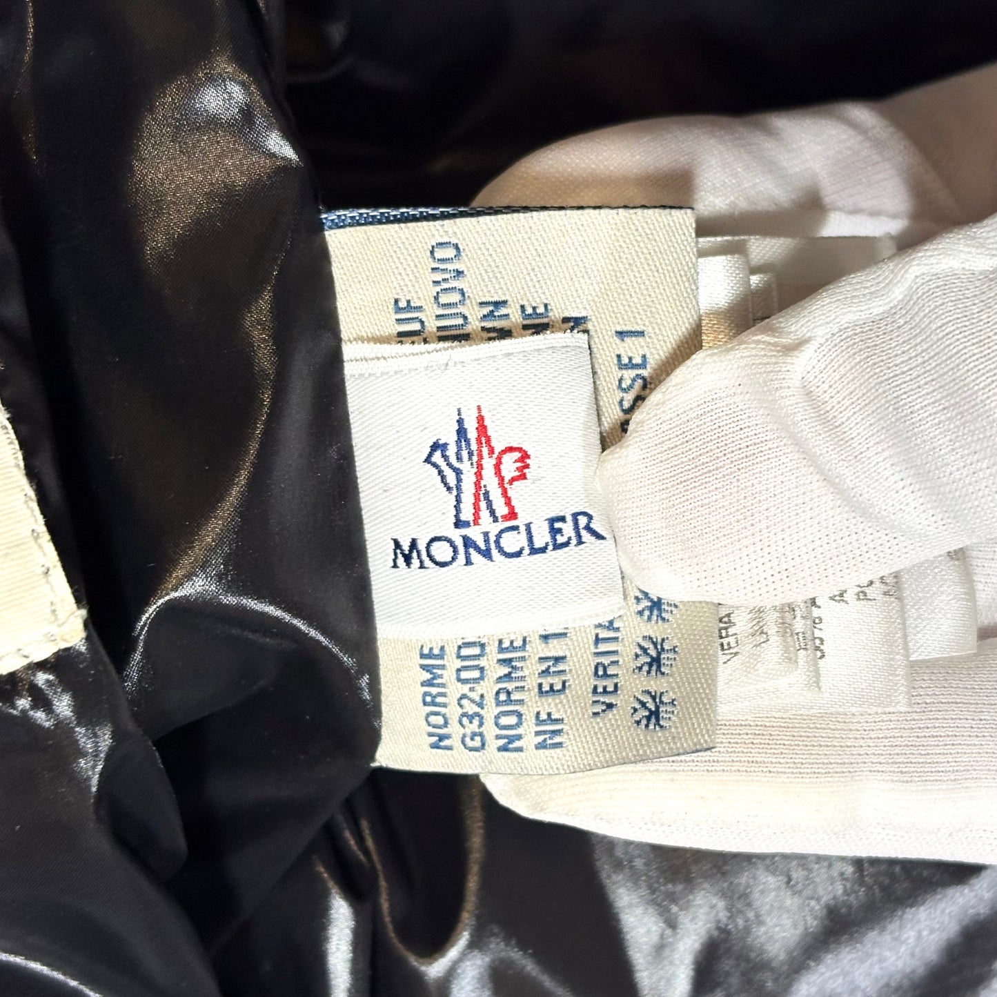 Moncler giubotto nero lucido 3 L