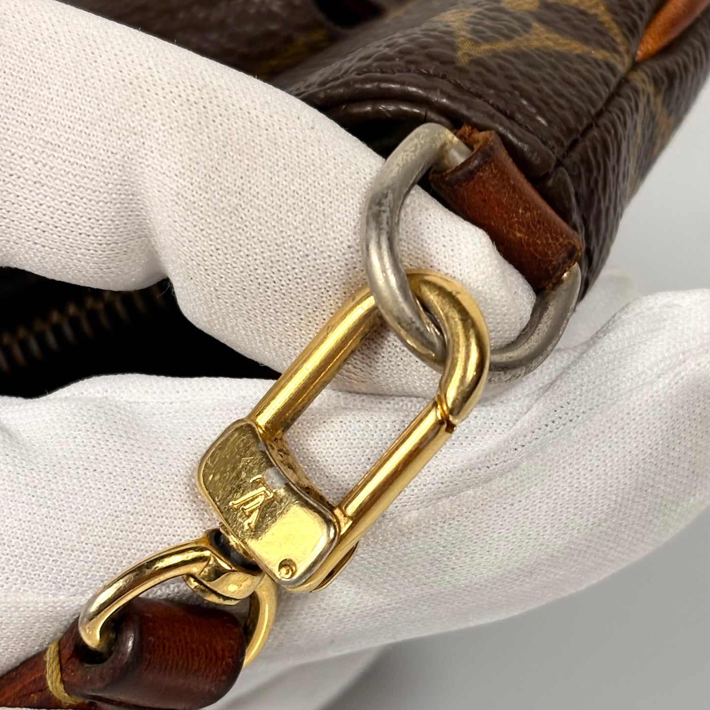 Louis Vuitton pochette partition monogram brown