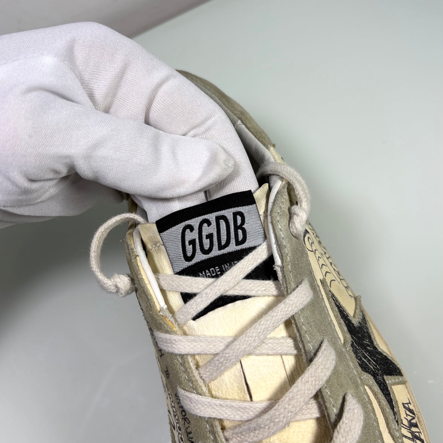 Golden goose Superstar panna e disegni stilizzati 38