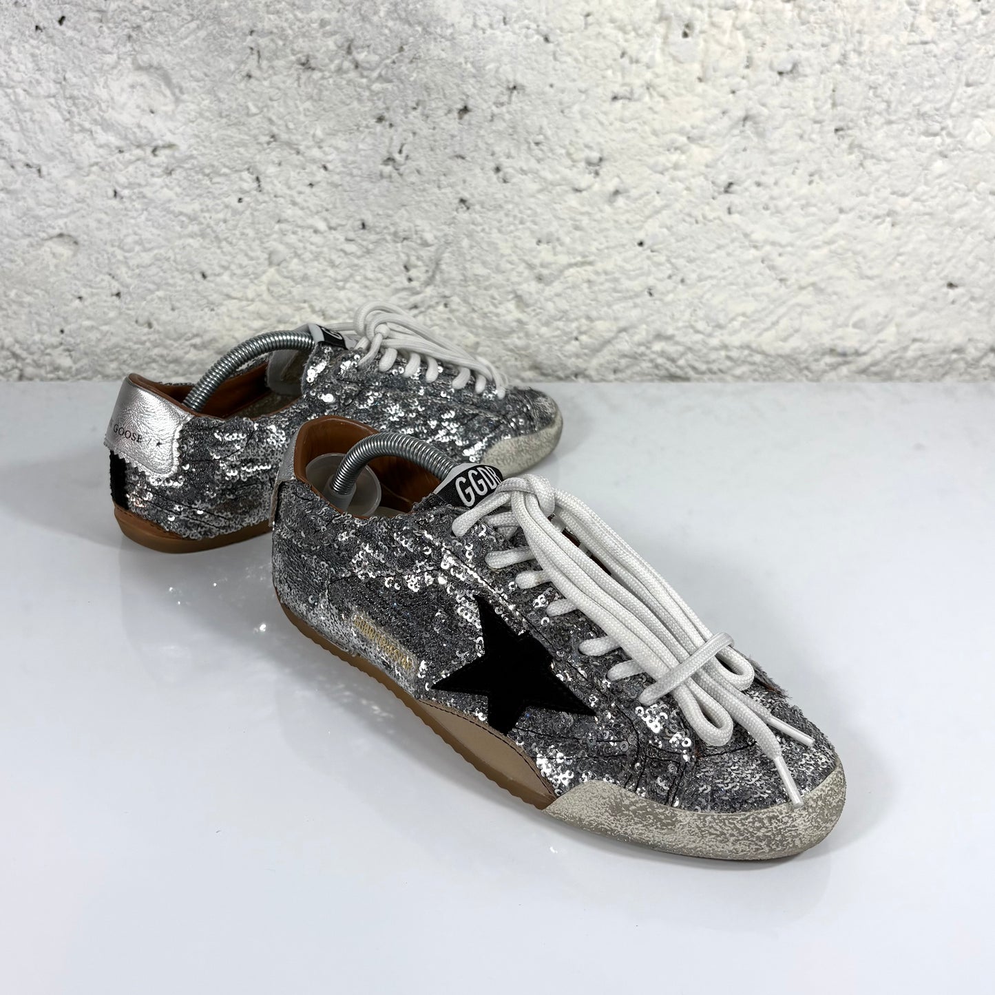 Golden goose True star con le paillettes argento e stella nera in suede 38