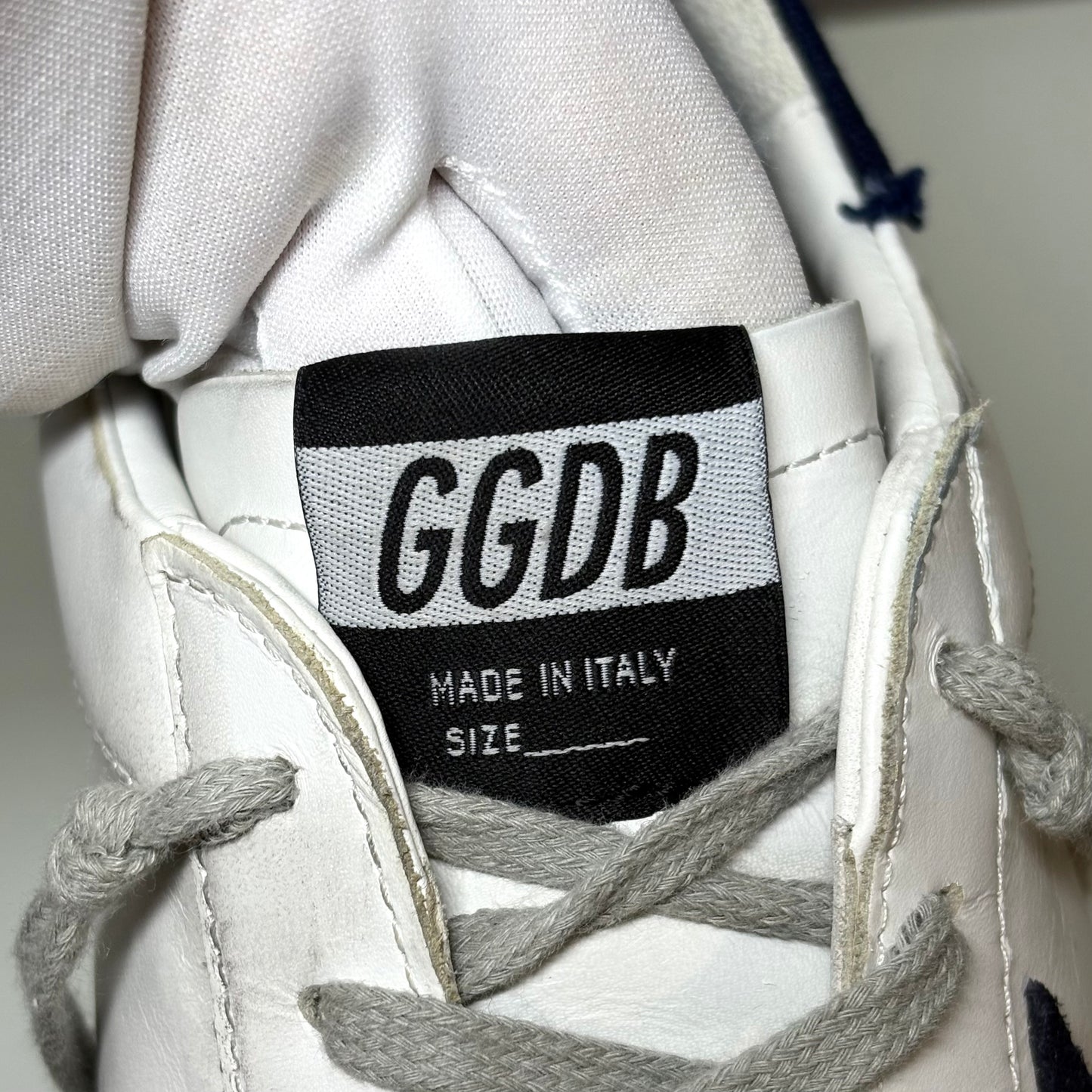 Golden goose Superstar bianche stella nera tallone blu jeans 43