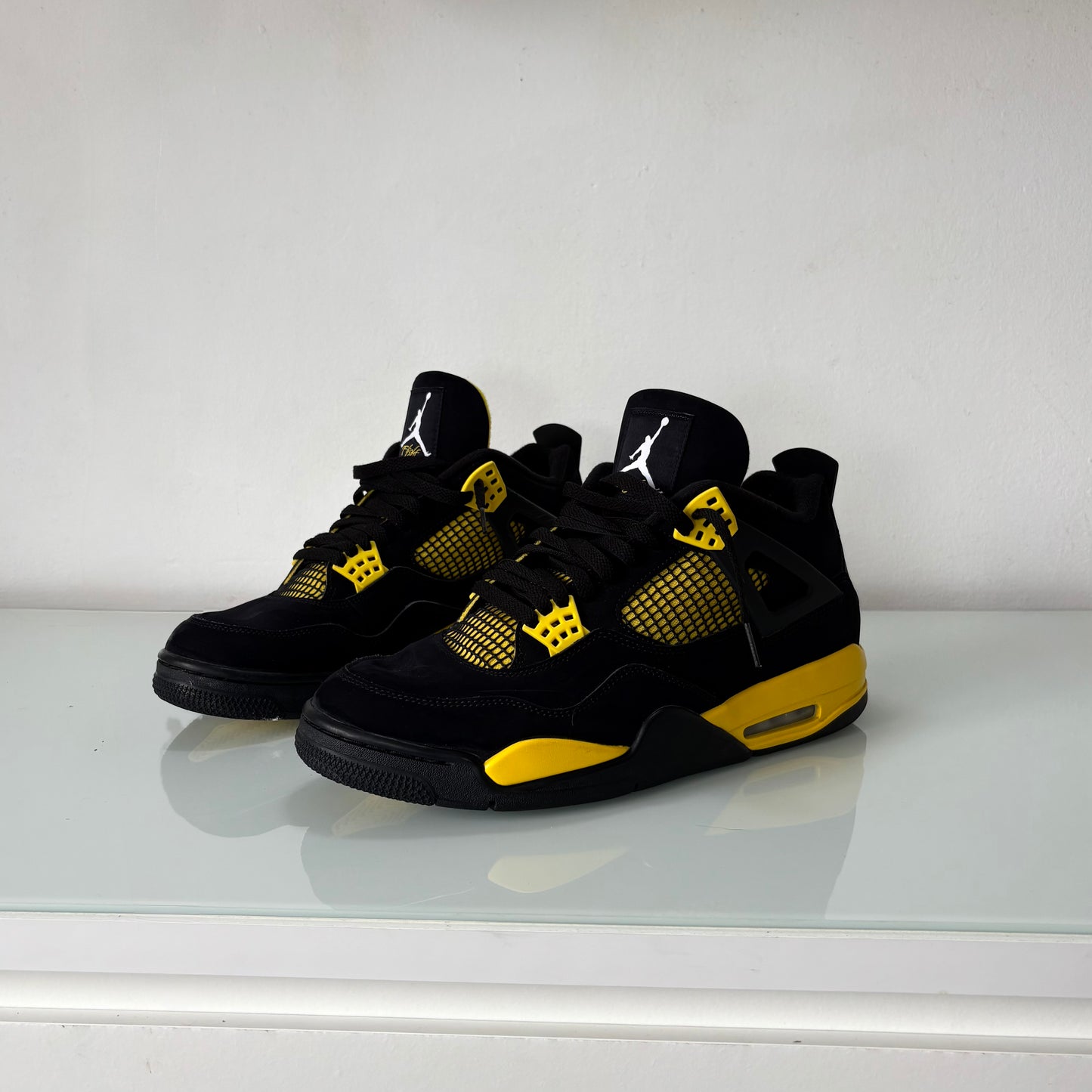 JORDAN RETRO 4 THUNDER BLACK/ YELLOW 46