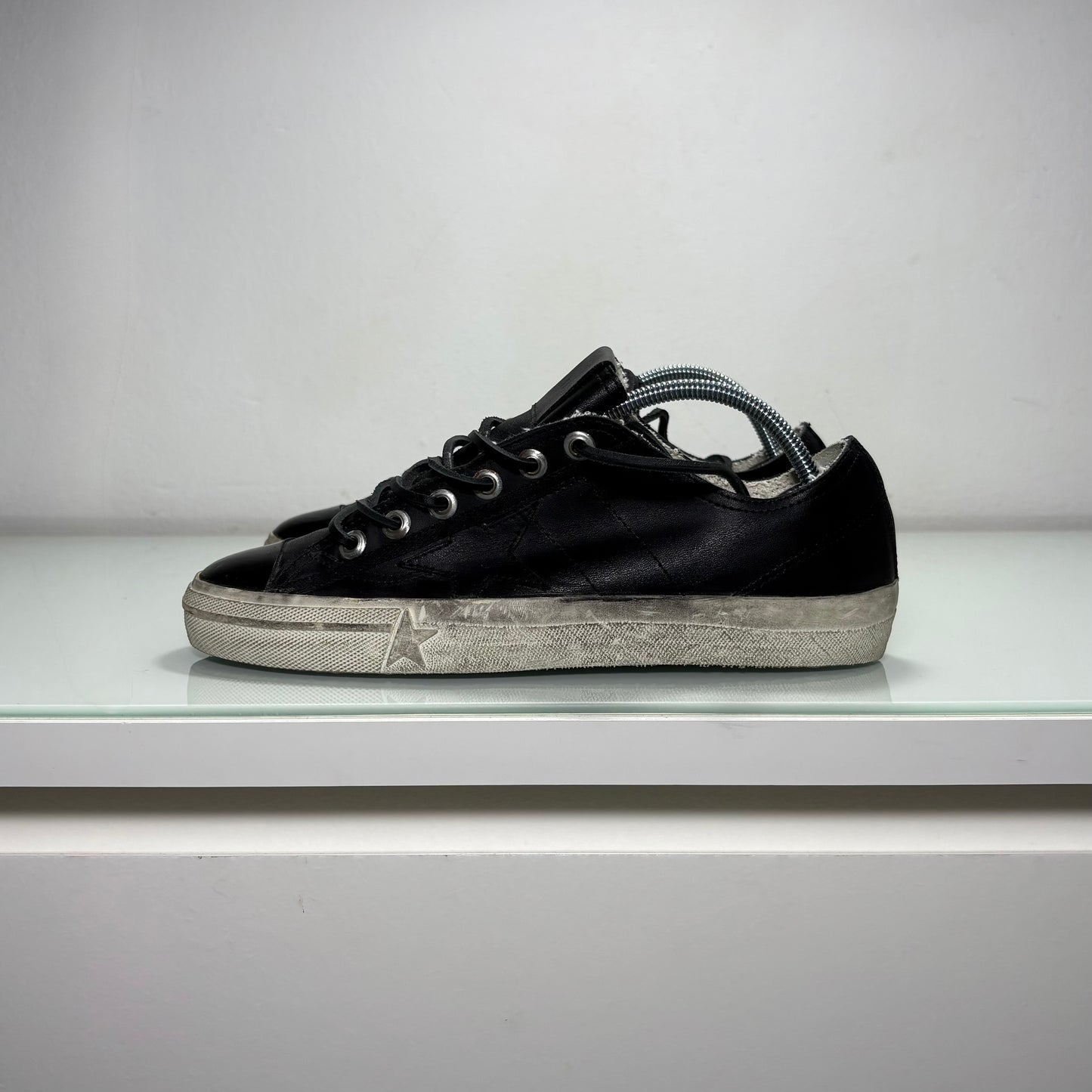 Golden Goose V-star nero 39