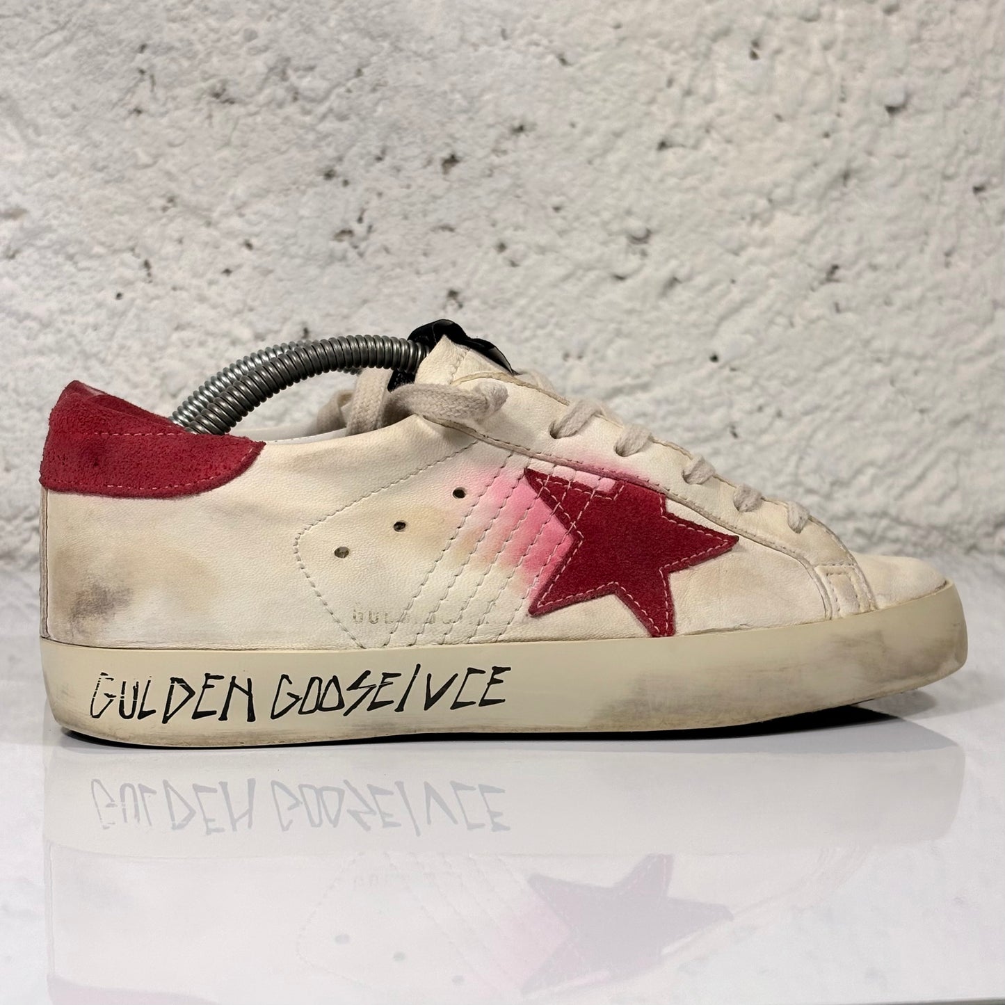 Golden goose superstar beige in pelle con Stella rossa in suede 37
