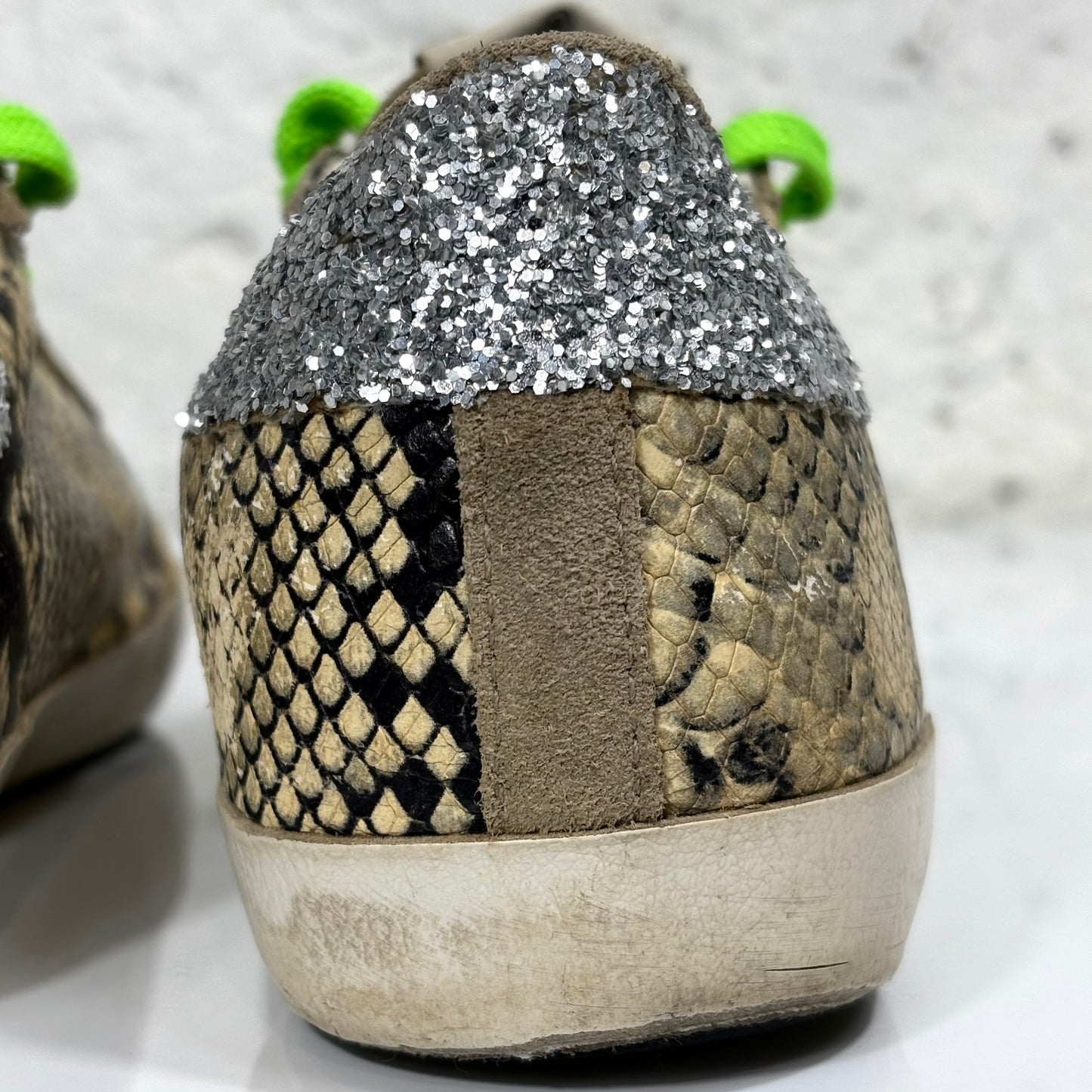 Golden goose Superstar a squame “pitone”, lacci verde talloni brillantinati 37