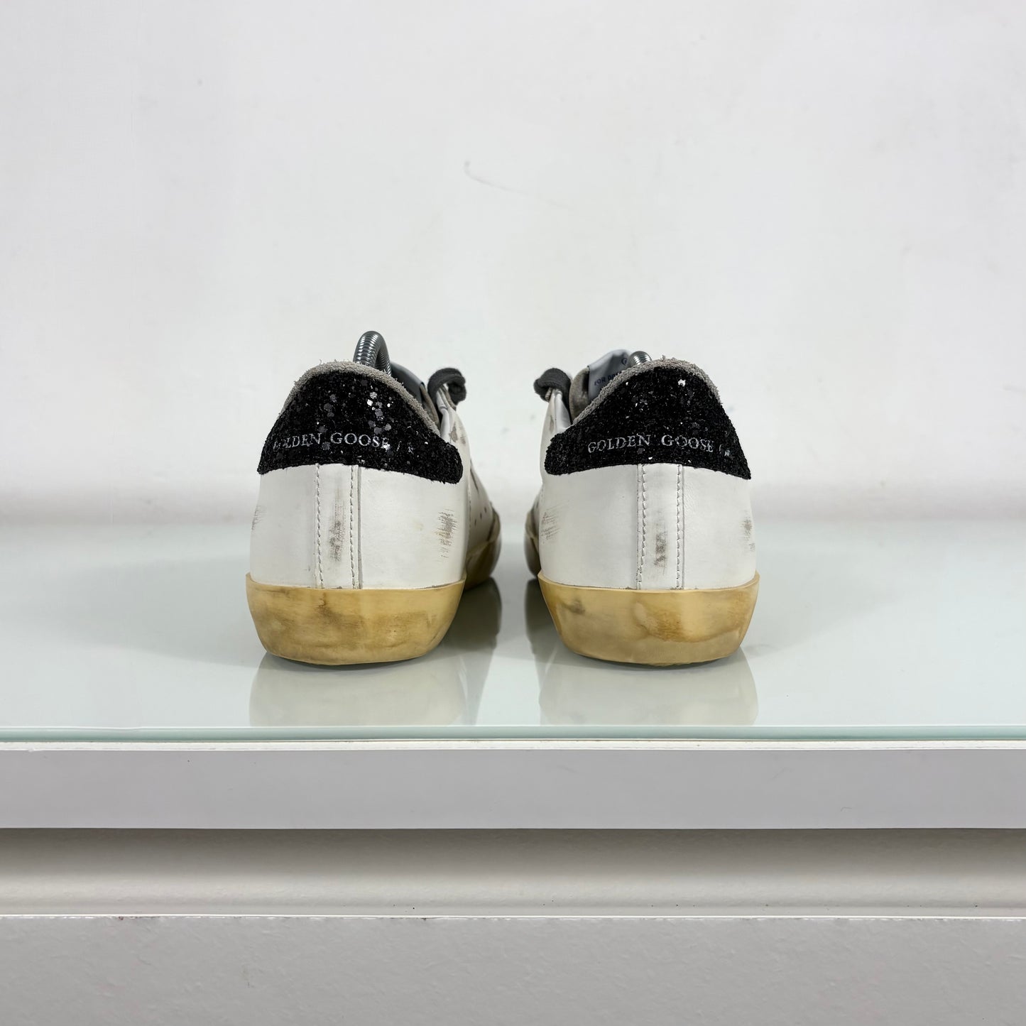 Golden goose Superstar bianche, stella grigia a squame e tallone nero brillantinato 39