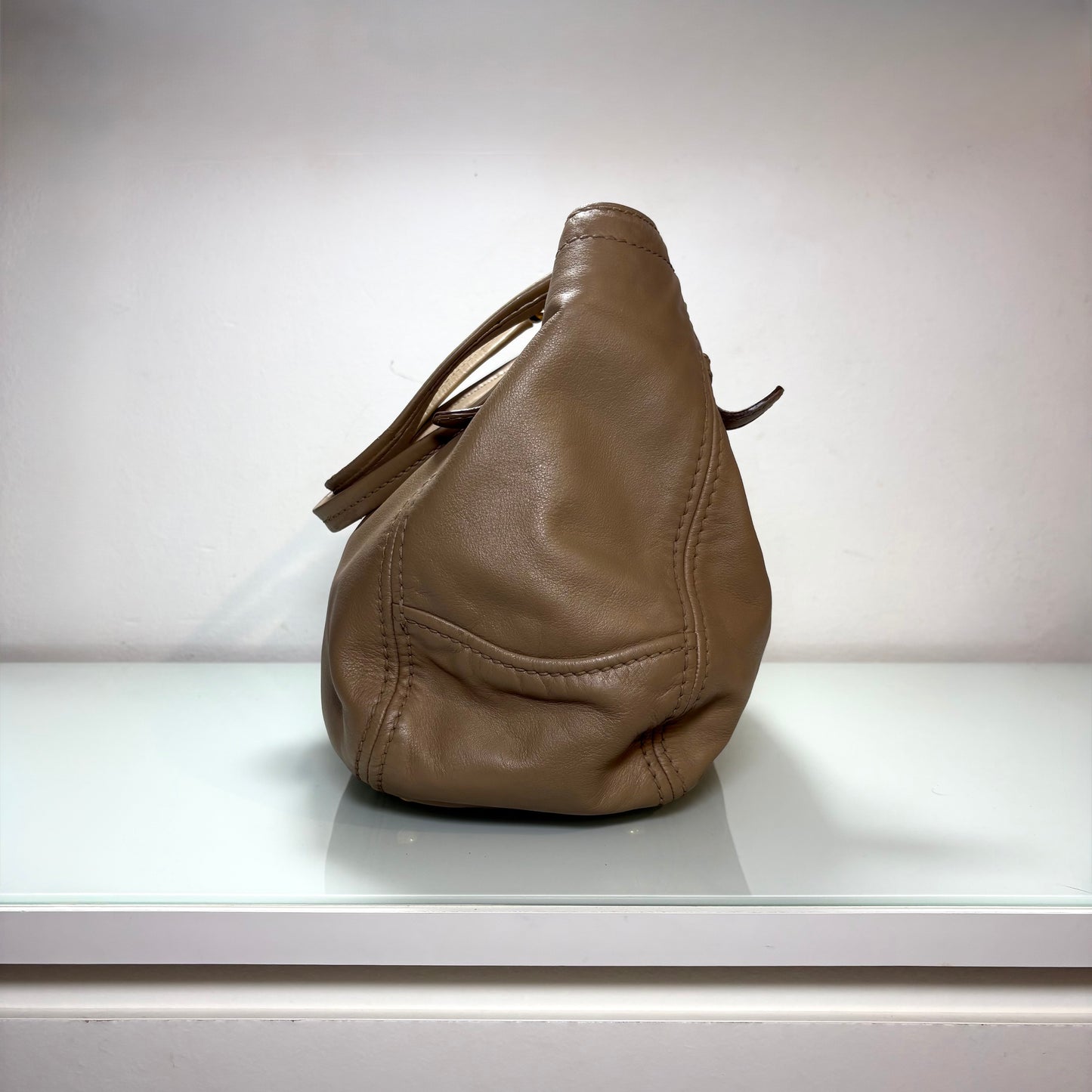 Prada bandoulière in pelle morbida “cammello”