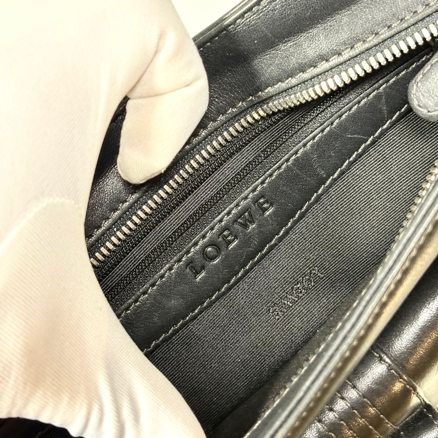 Loewe borsa in pelle nera