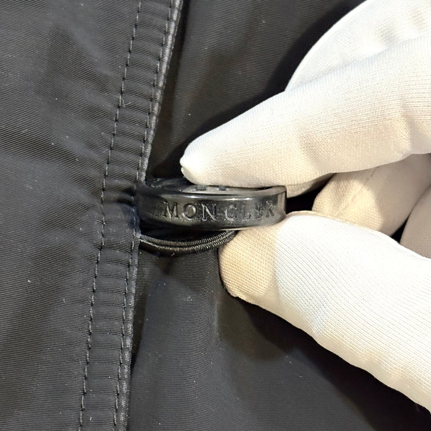 Moncler long nero con pelliccia XL