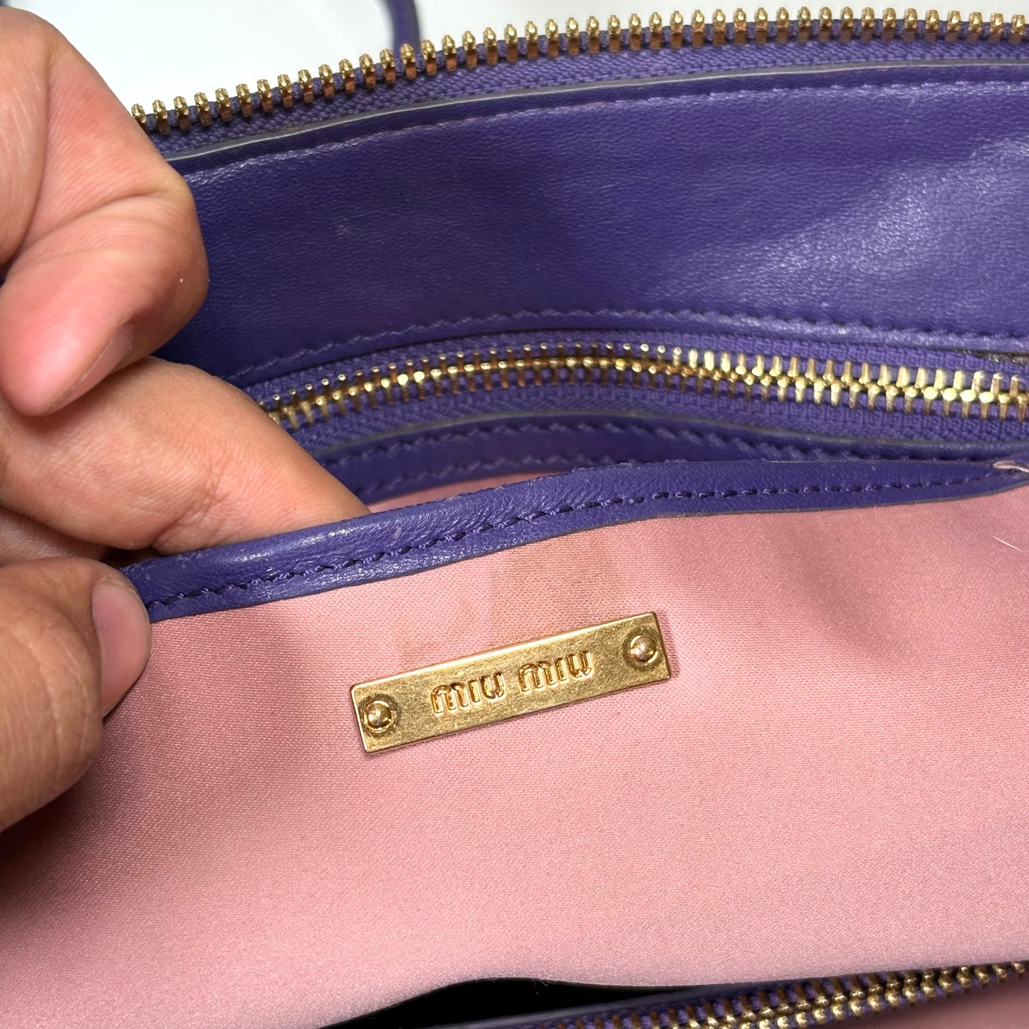 Miu Miu matelassé in pelle Viola