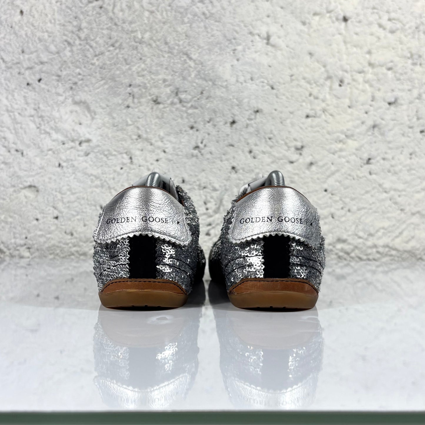 Golden goose True star con le paillettes argento e stella nera in suede 38