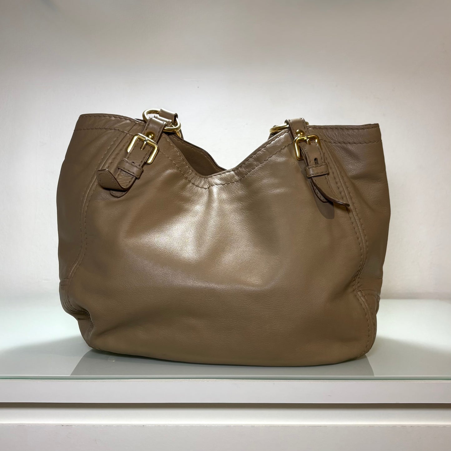 Prada bandoulière in pelle morbida “cammello”