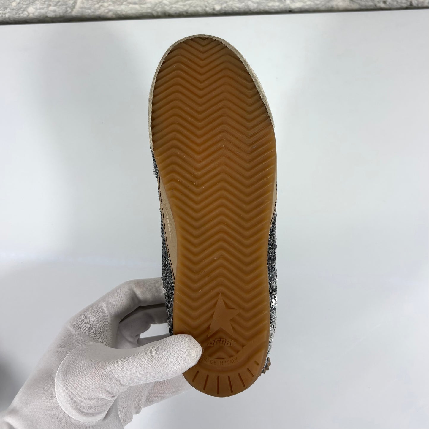 Golden goose True star con le paillettes argento e stella nera in suede 38