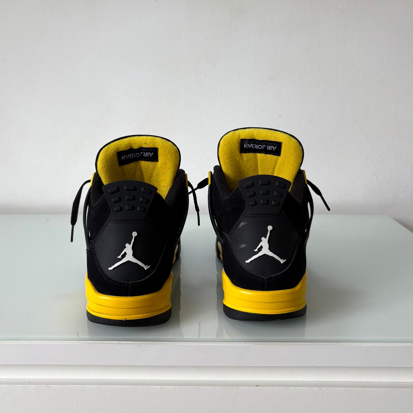 JORDAN RETRO 4 THUNDER BLACK/ YELLOW 46