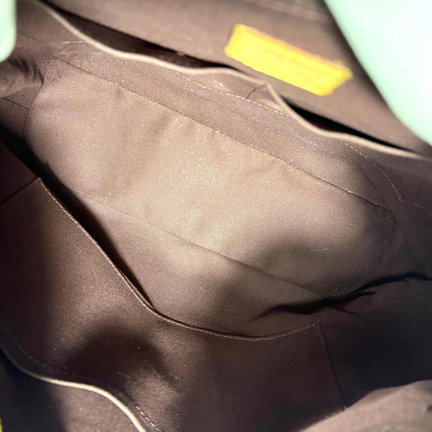 Louis Vuitton Berri MM monogram marrone e rifiniture in vacchetta