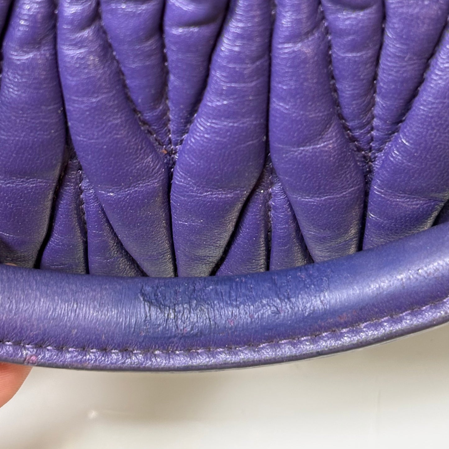 Miu Miu matelassé in pelle Viola