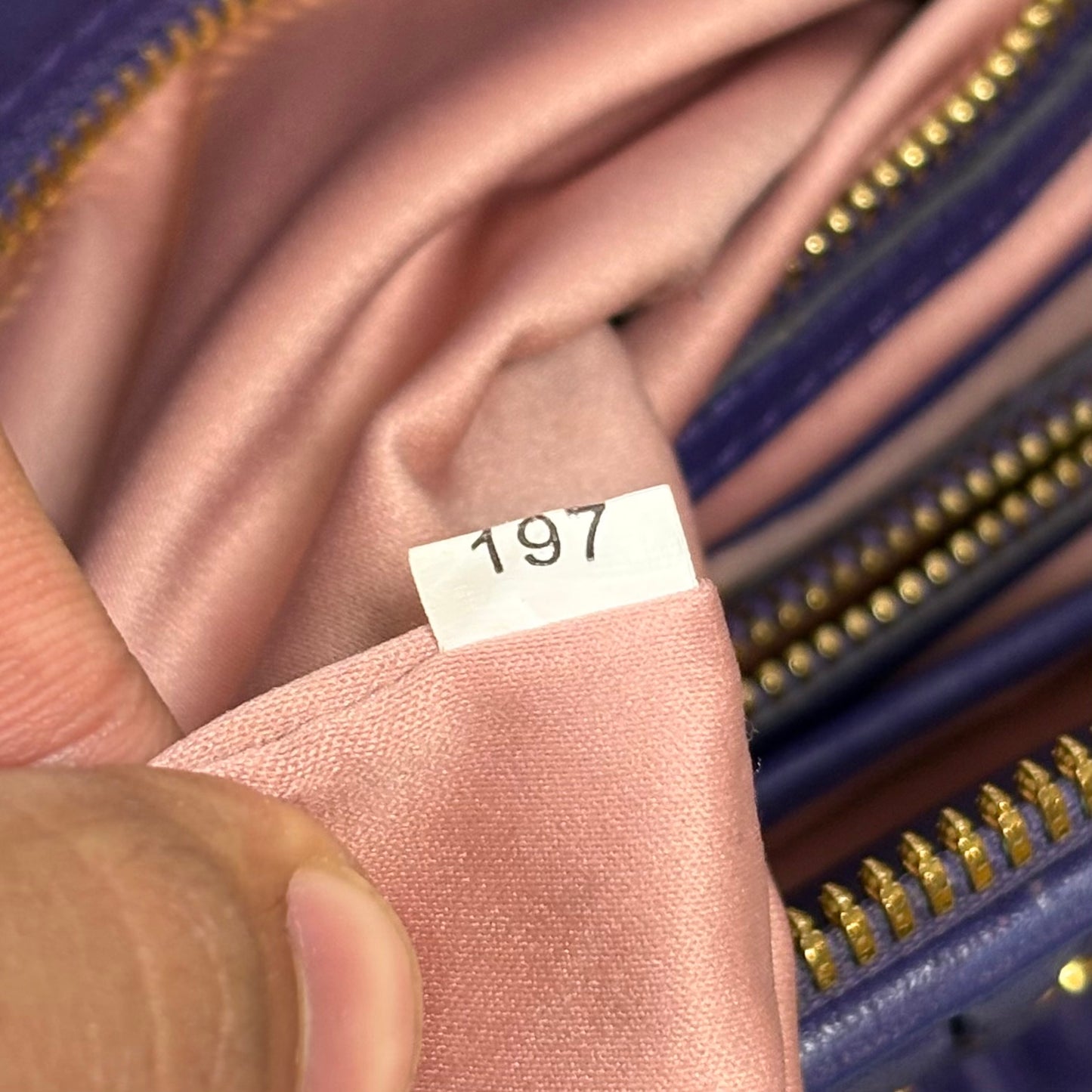 Miu Miu matelassé in pelle Viola