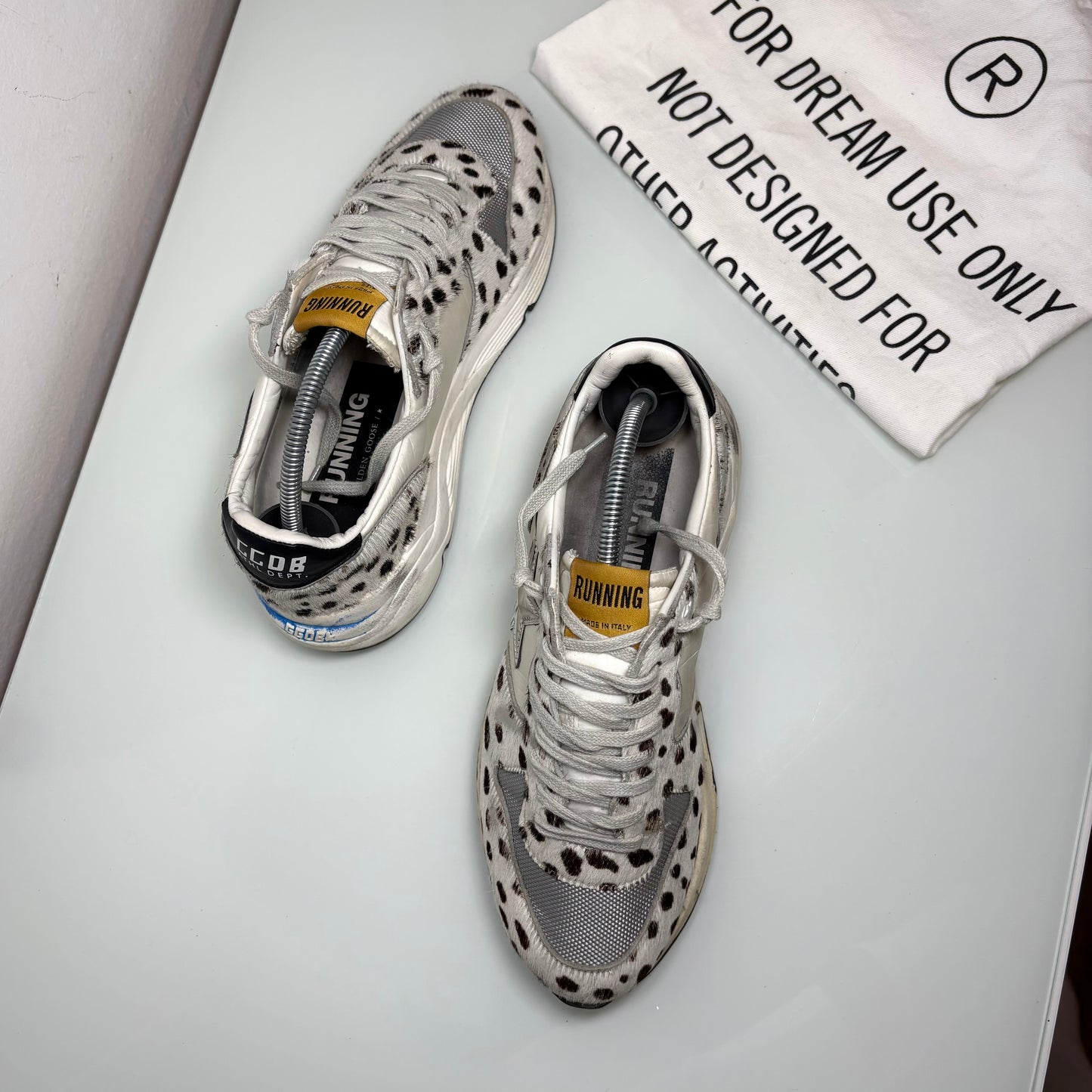 Golden goose Running Sole bianche con macchie nere 37