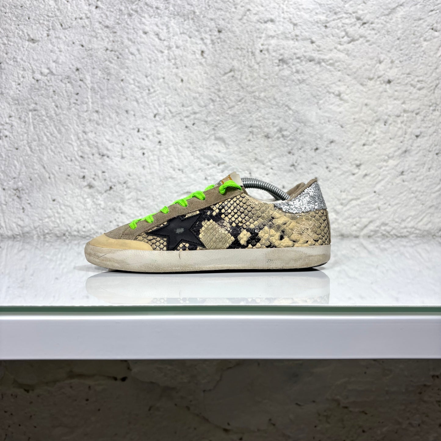 Golden goose Superstar a squame “pitone”, lacci verde talloni brillantinati 37