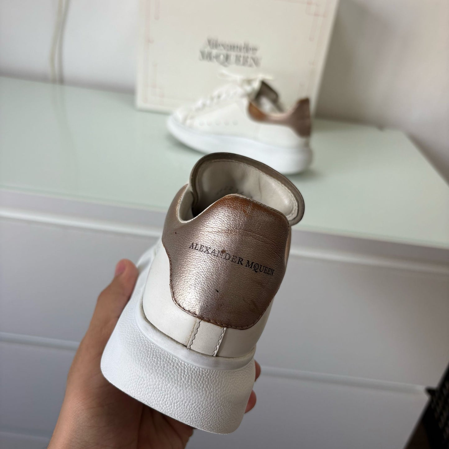 Alexander Mcqueen bianche e tallone metallizzato 35