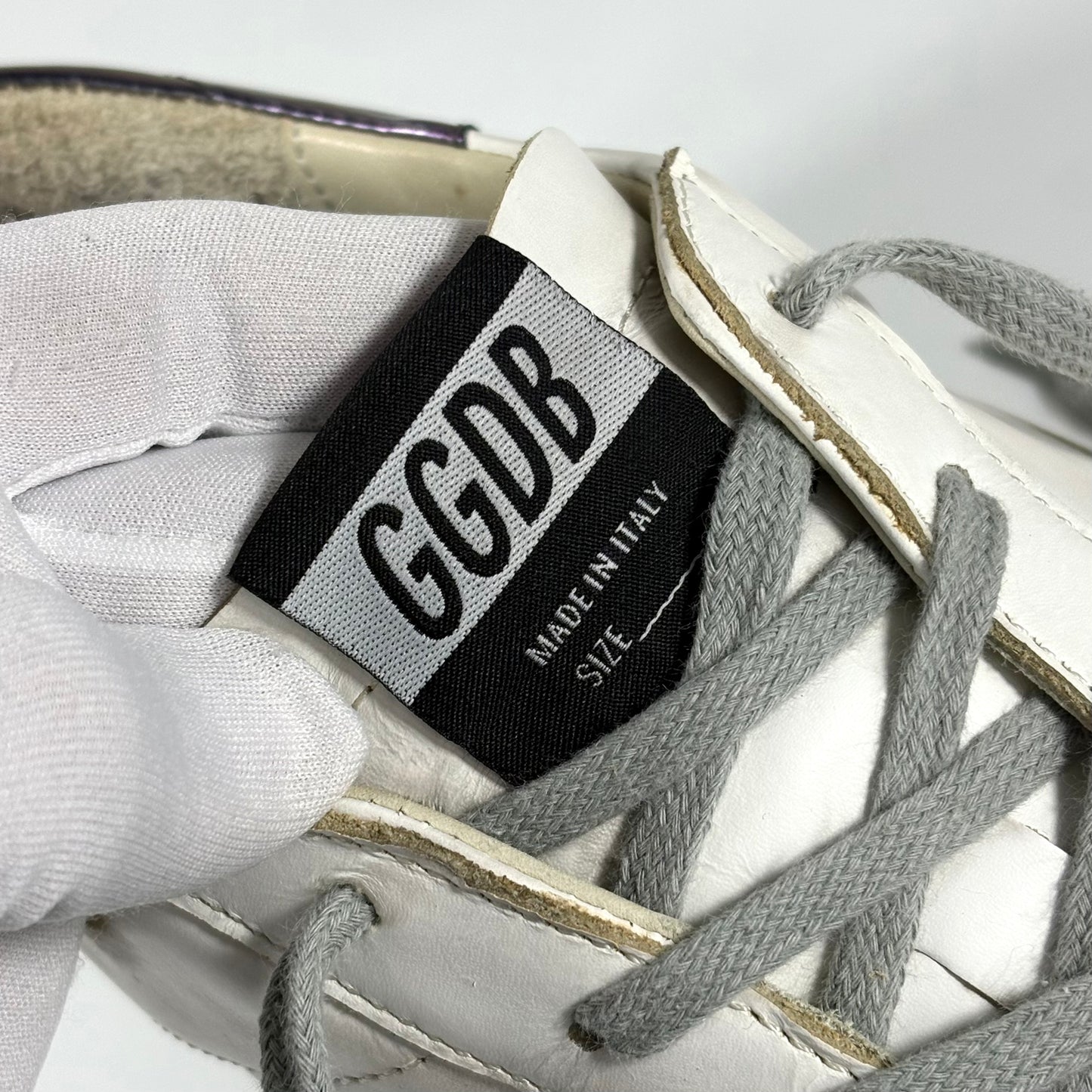 Golden goose Superstar bianche con stella grigia e talloncini "melanzana" 45