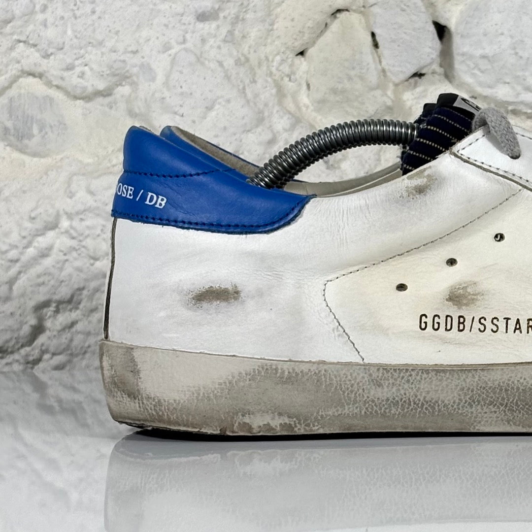 Golden goose Superstar bianche in pelle con linguetta in velluto blu e talloncini blu 41