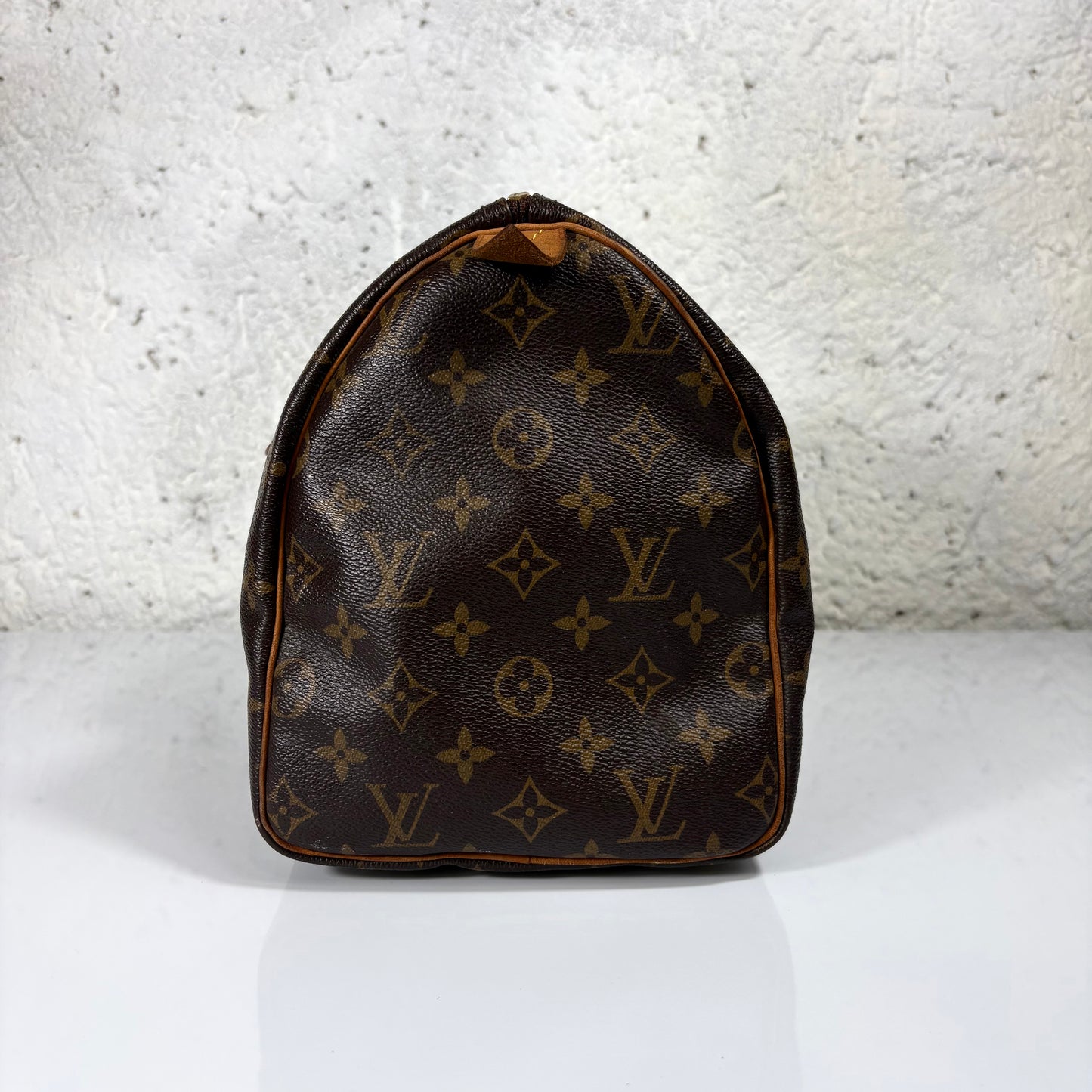 Louis Vuitton Speedy 30 in monogram canvas
