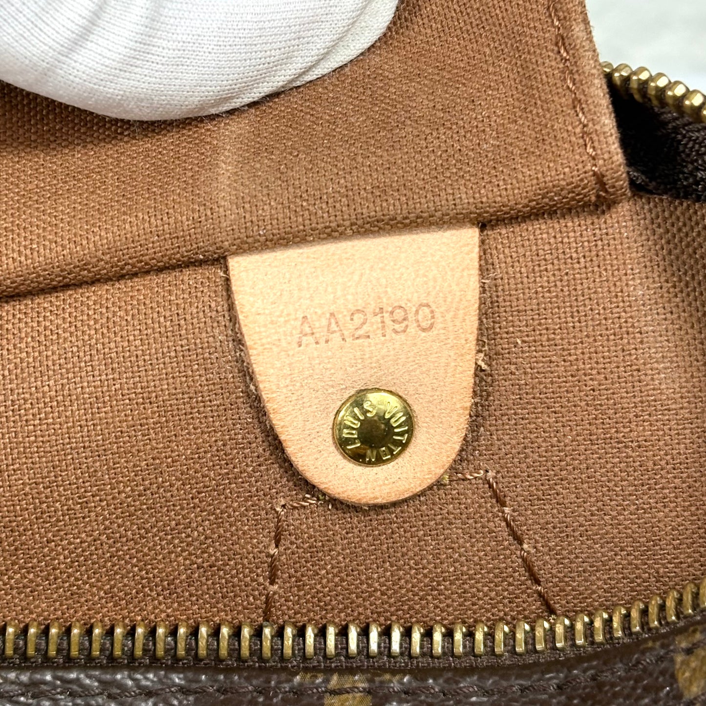 Louis Vuitton Speedy 30 in monogram canvas