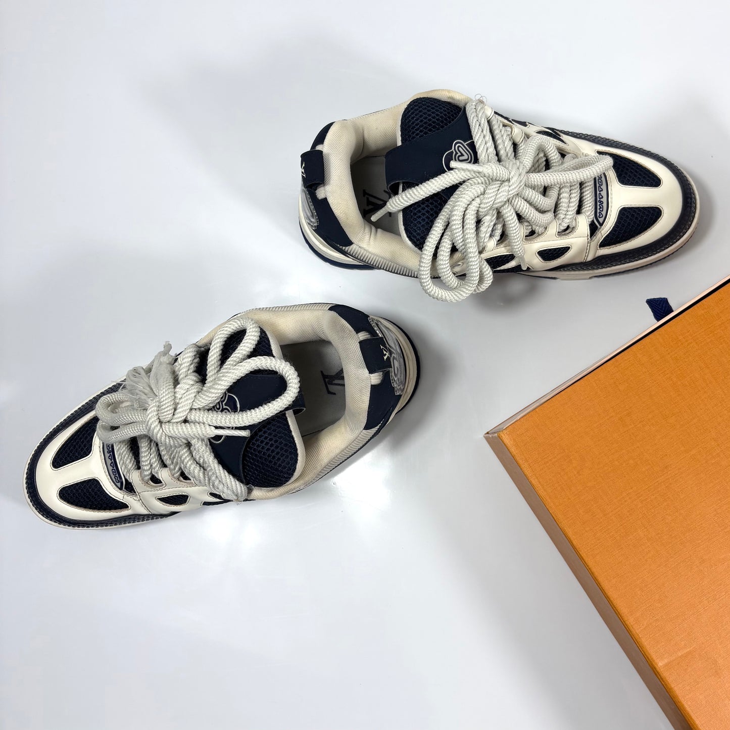 Louis Vuitton Skate blu e bianche 41,5