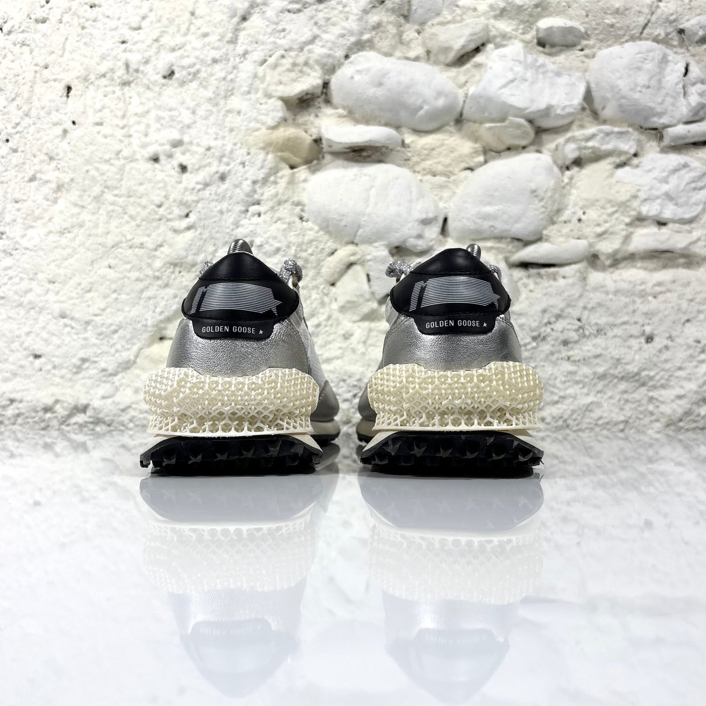 Golden Goose Marathon agento con dettagli in nero 38