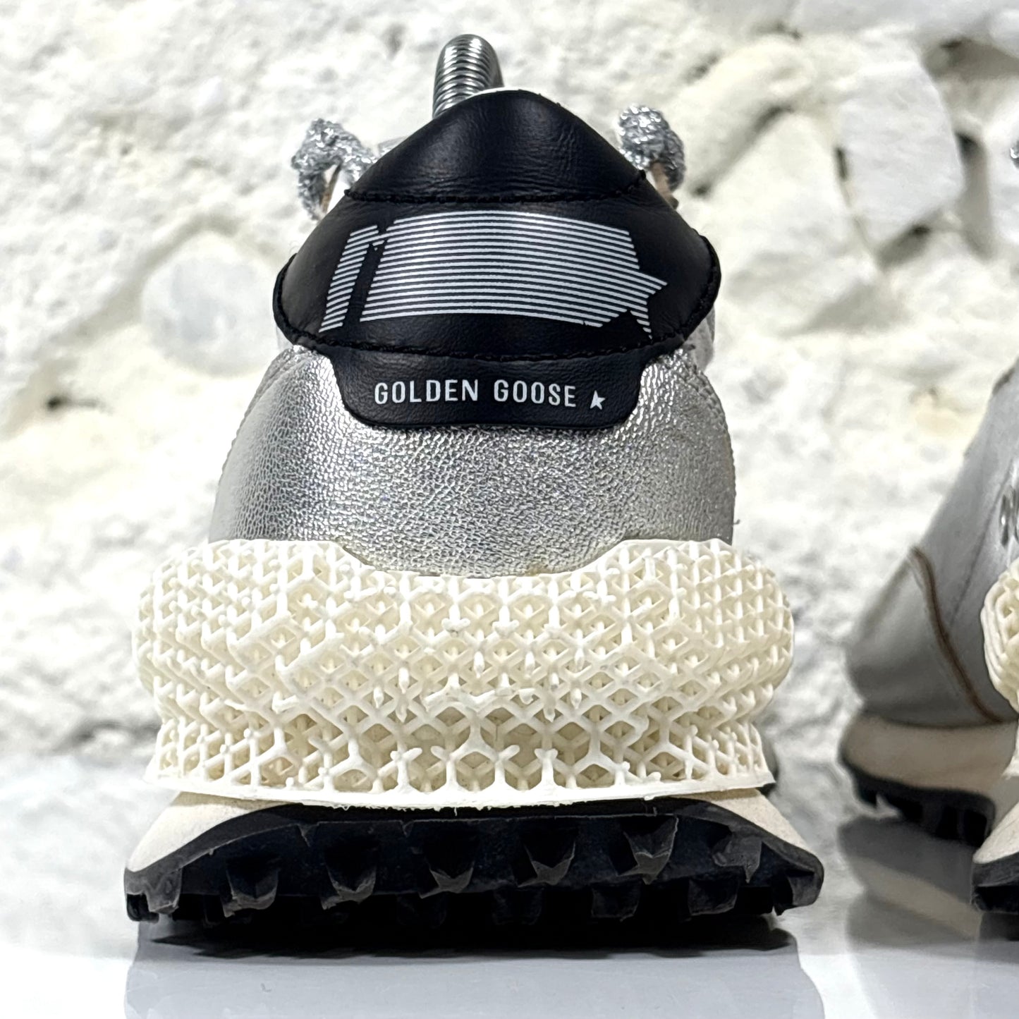 Golden Goose Marathon agento con dettagli in nero 38