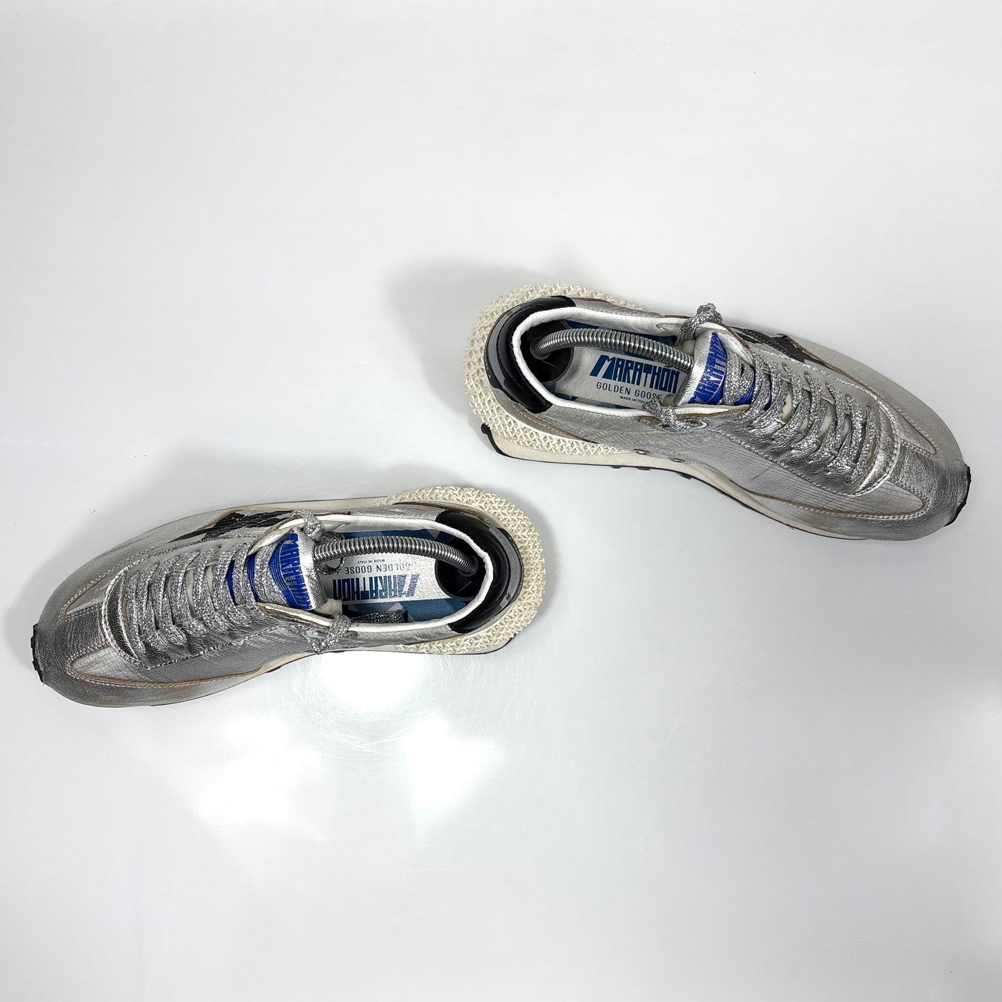 Golden Goose Marathon agento con dettagli in nero 38