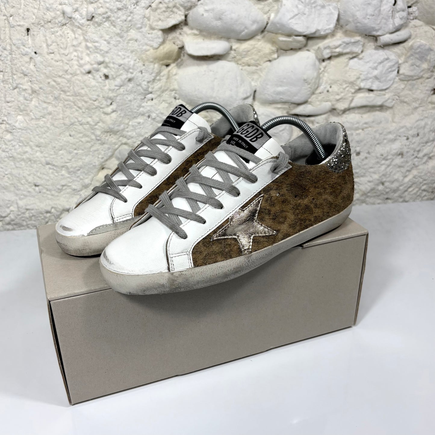 Golden Goose Superstar marroni maculate 38