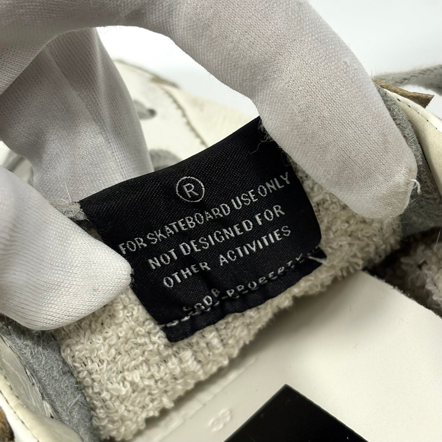 Golden goose Superstar bianche con stella grigia, talloncini blu scuro e linguetta motivo "zebrato" 39