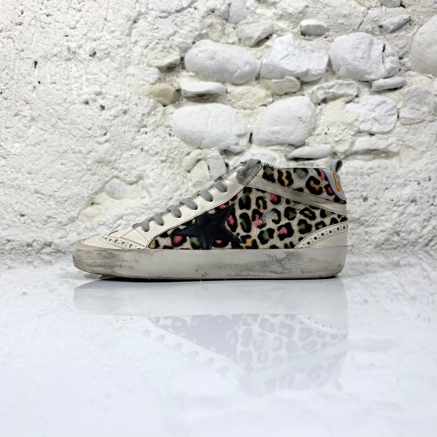 Golden goose Midstar con motivo maculato, stella nera, talloncini e punta bianchi 37