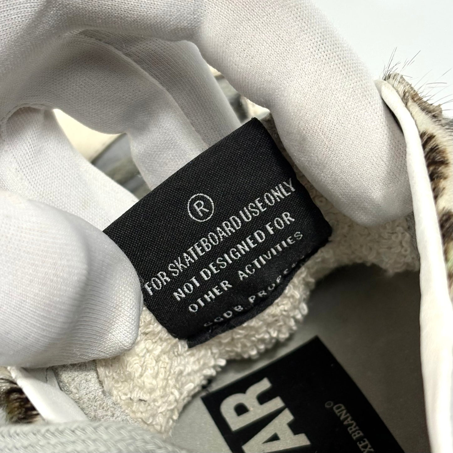 Golden goose Midstar con motivo maculato, stella nera, talloncini e punta bianchi 37