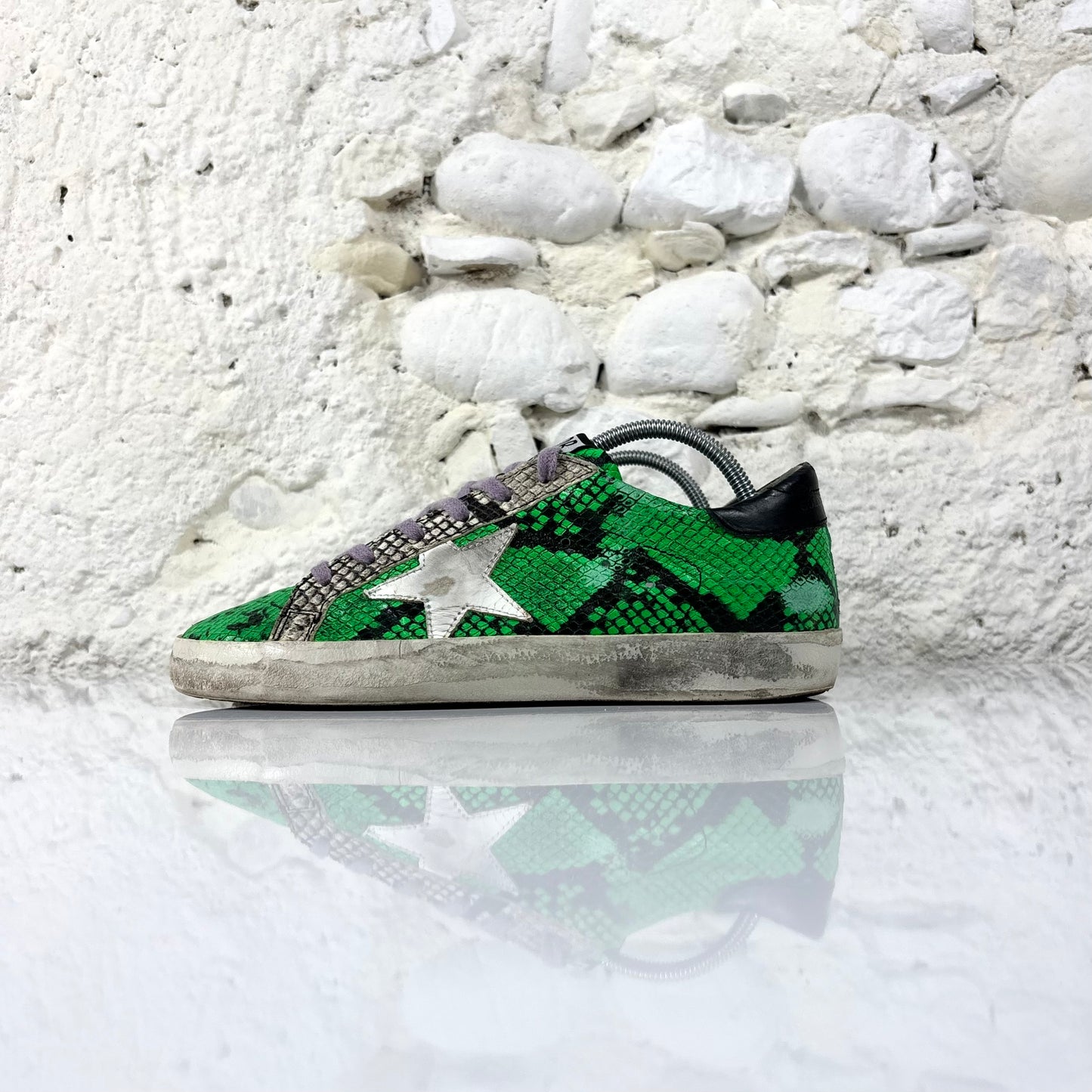 Golden goose Superstar a squame verdi con talloncino nero 38