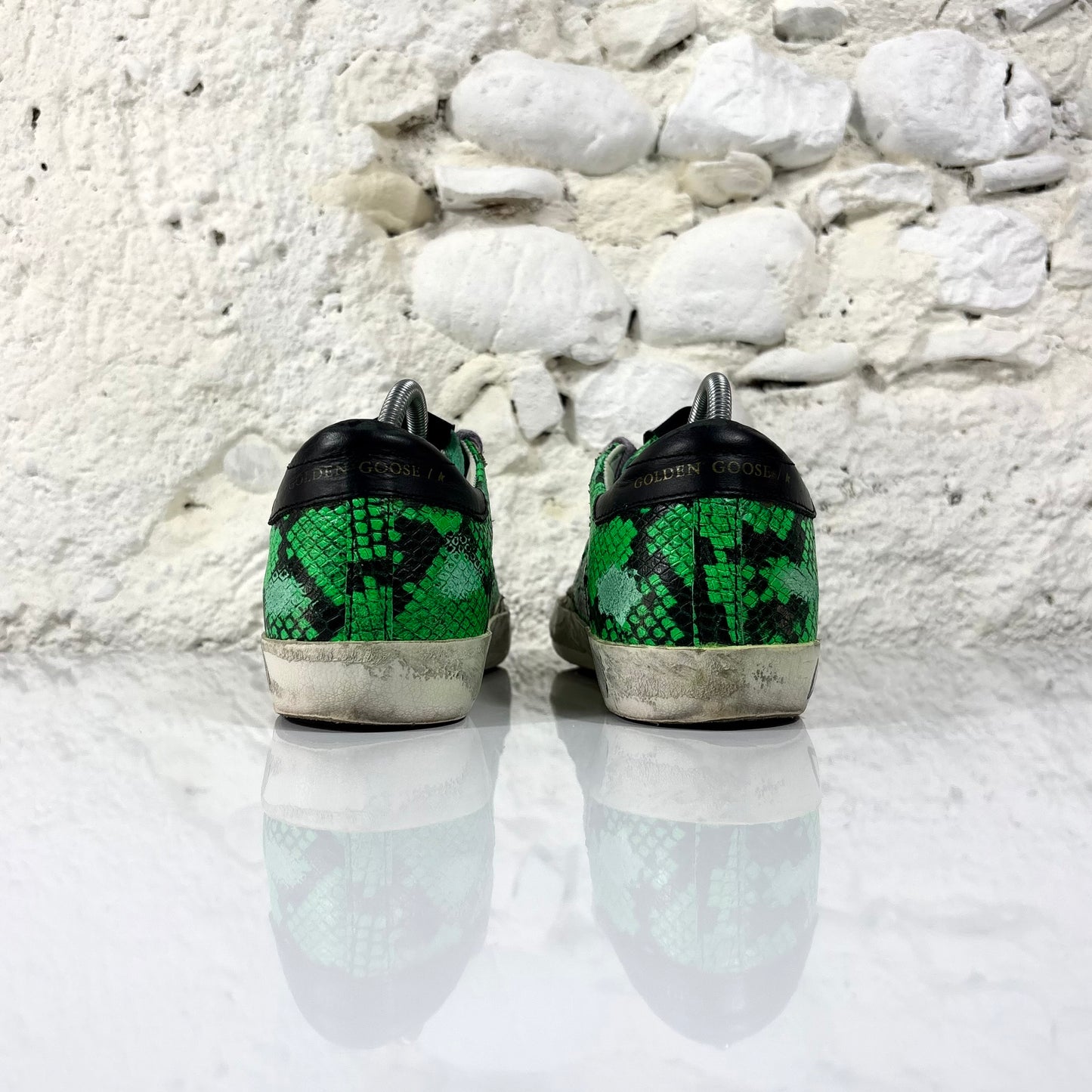 Golden goose Superstar a squame verdi con talloncino nero 38