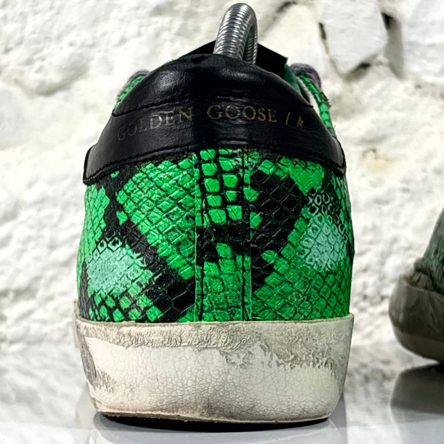 Golden goose Superstar a squame verdi con talloncino nero 38