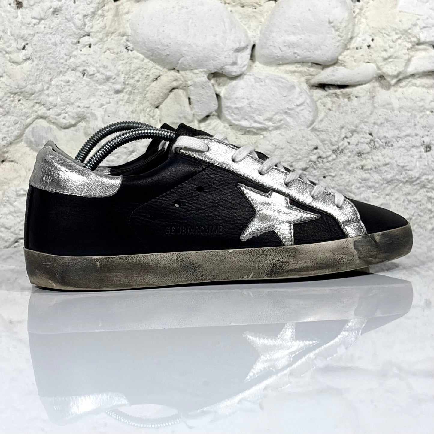 Golden goose Superstar "ARCHIVE" nere con stella e dettagli argento 40