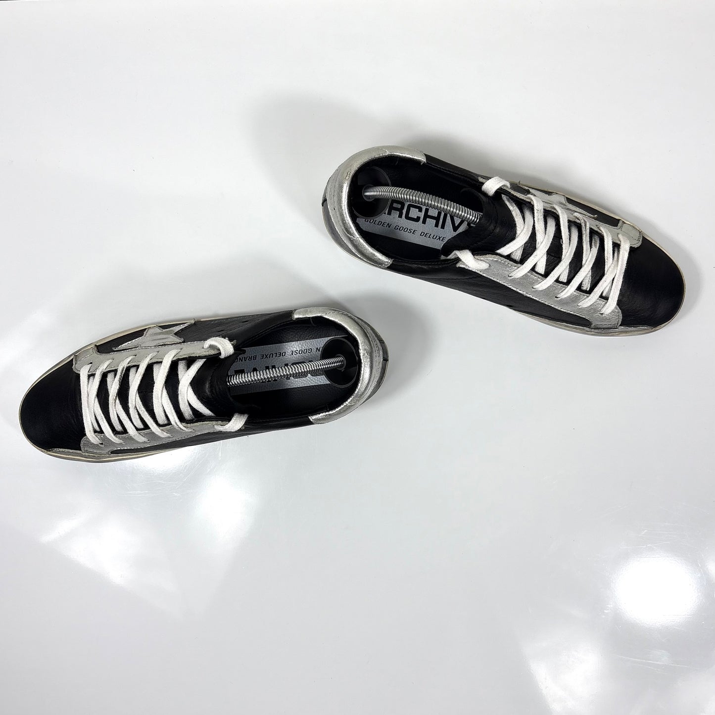 Golden goose Superstar "ARCHIVE" nere con stella e dettagli argento 40