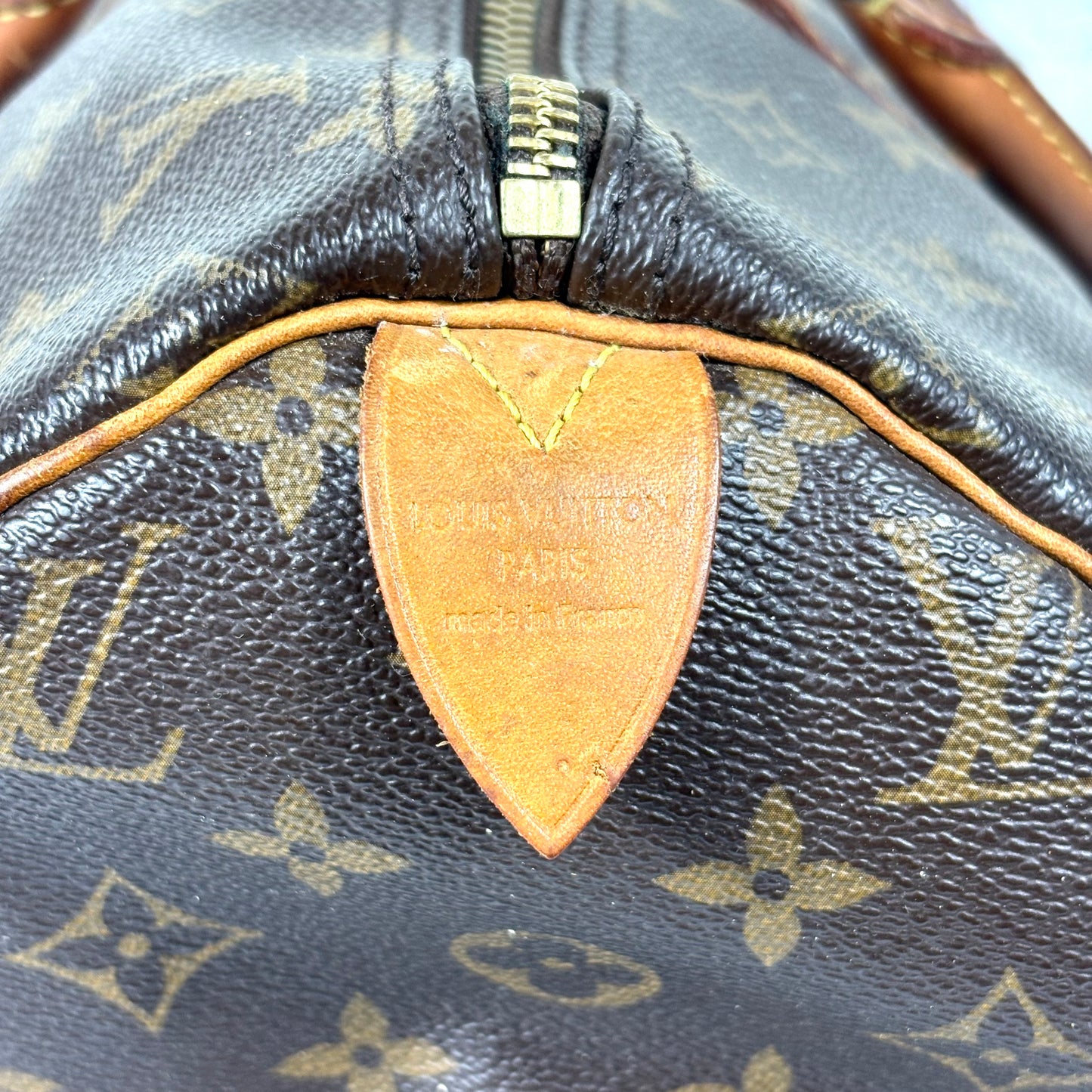 Louis Vuitton Speedy 40 in Monogram Canvas